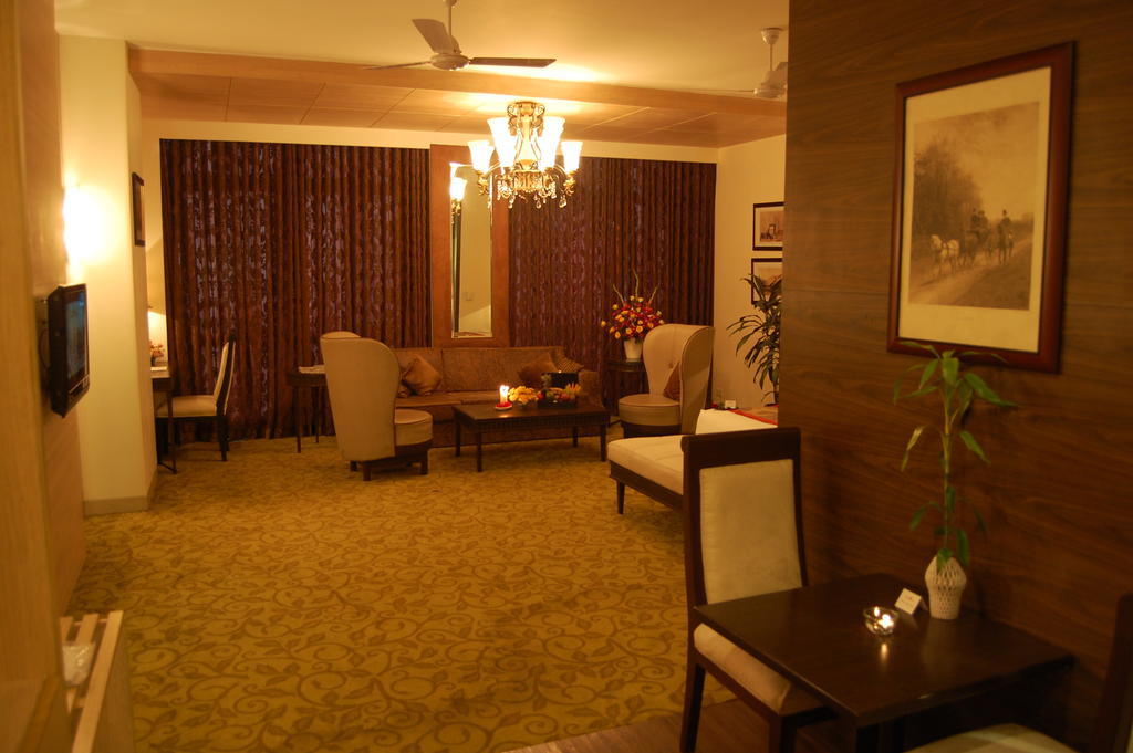 Hotel Centre Point Nagpur Exterior foto